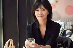 “睡”、“税”？2025年文娱圈开年第一瓜公然是张颂文逐日吃瓜fun必吃大瓜（文娱营销大印象批改术：《新还珠》何如成00后白月光了？） ，兔子教师麻痘系列正在线 - 兔子教师麻痘系列正在线老版下载V