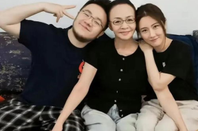 娱乐明星吃瓜爆料视频,揭秘明星幕后故事与八卦热点